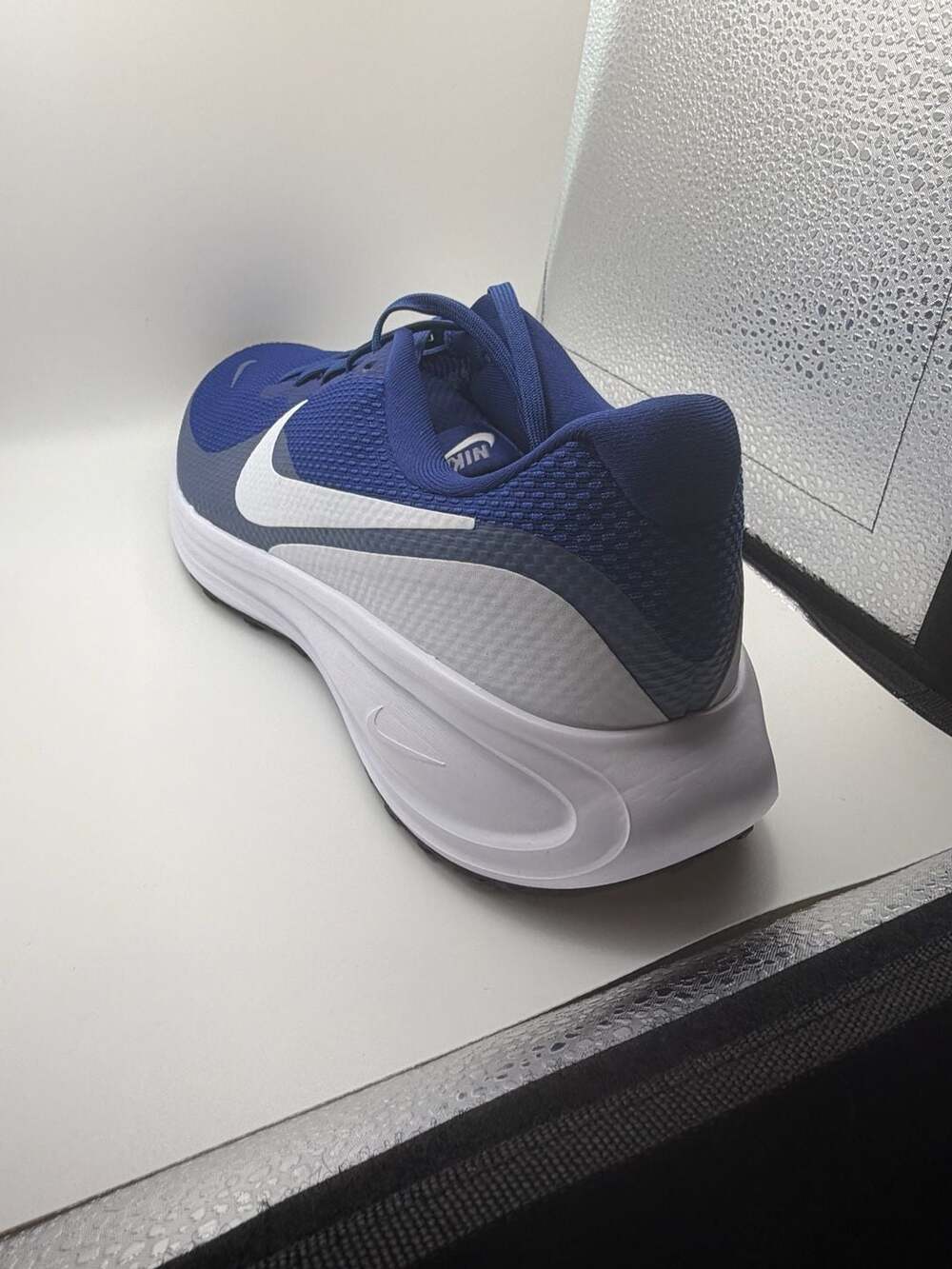 Nike Revolution 8 Running Shoes Deep Royal Blue/White Men's Size 11 - Picture 2 of 5